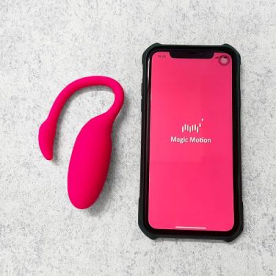 Trứng rung tình yêu thiên nga Magic Motion Flamingo kết nối bluetooth