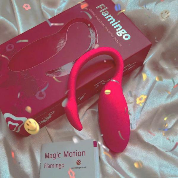 Trứng rung tình yêu thiên nga kết nối app điện thoại cao cấp 